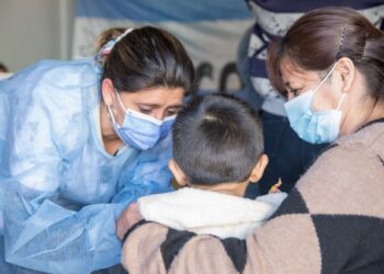 Continúa el esquema de vacunación en Salas Cuna