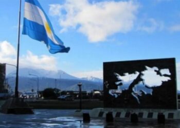 Argentina ratifica su soberanía sobre Malvinas y cuestiona la presencia militar británica