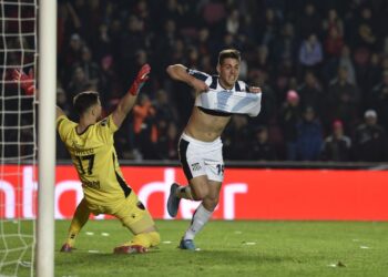 Talleres venció a Colón y clasificó a cuartos de final en Copa Libertadores