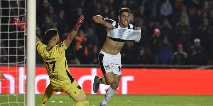 Talleres venció a Colón y clasificó a cuartos de final en Copa Libertadores