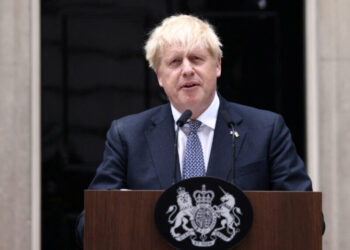 Boris Johnson renuncia como primer ministro británico