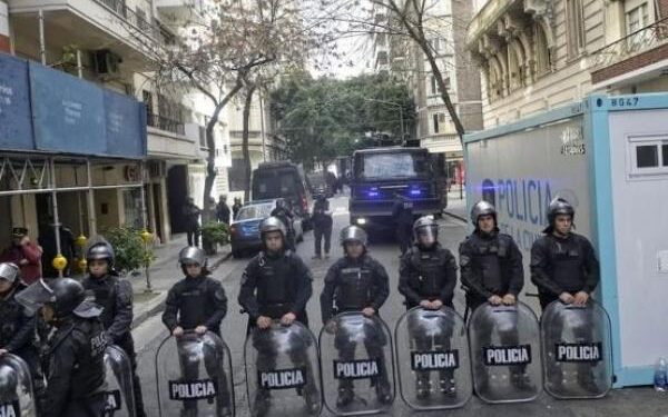 Rodríguez Larreta confirmó que mantendrá la guardia policial frente a la casa de Cristina Kirchner