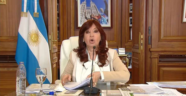 La defensa de Cristina Kirchner tendrá tres días para alegar en octubre