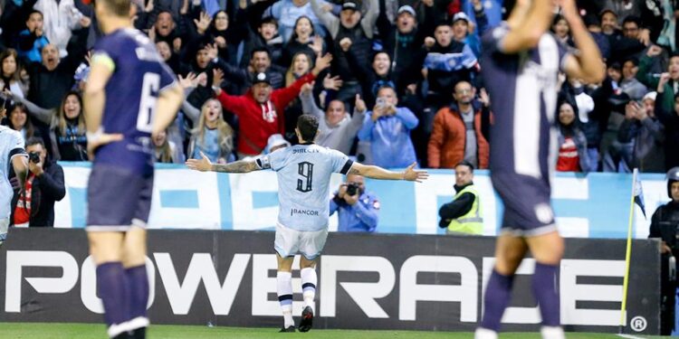 Belgrano le ganó por 4-1 a Tristán Suárez y dio otro paso hacia el ascenso