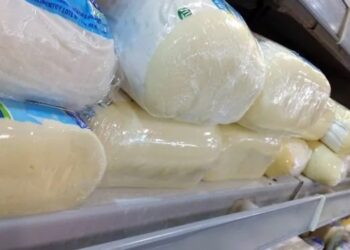 La Anmat prohibió la comercialización de un queso cremoso elaborado en Córdoba