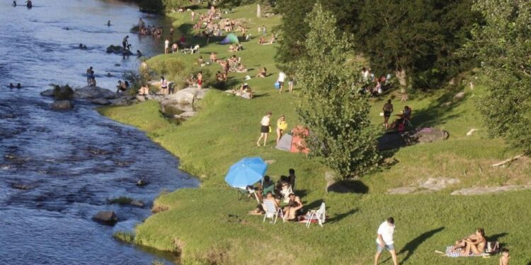 La Cámara Argentina de Turismo proyecta una ocupación superior al 80% para la temporada de verano