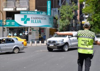 Sumaron nuevas paradas de colectivos por las obras en el Boulevard Illia
