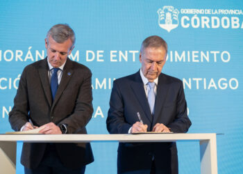 La Provincia firmó el convenio que une los Caminos de Brochero y Santiago Apóstol en Galicia