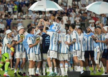 Decretan asueto administrativo en Santiago del Estero por el partido de la Selección
