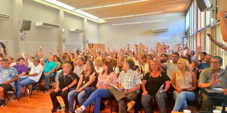 UEPC rechazó la propuesta salarial de la Provincia