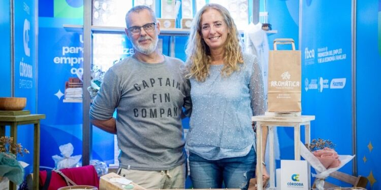 Córdoba Emprendedora lanzó convocatoria para vender en la Feria de Artesanías