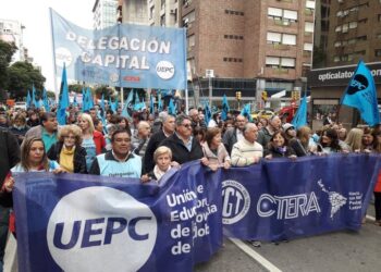 Docentes realizarán un paro por 24 horas este viernes en Córdoba