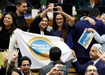 Chile reducirá su jornada laboral a 40 horas semanales