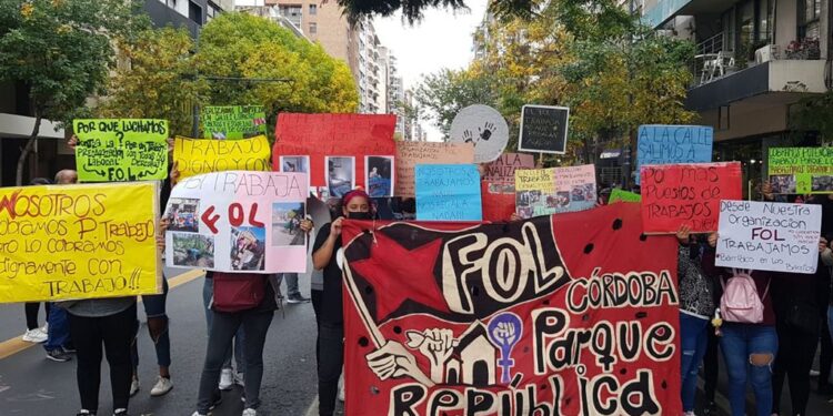 Marchas en la zona céntrica de la ciudad producen congestión del tránsito