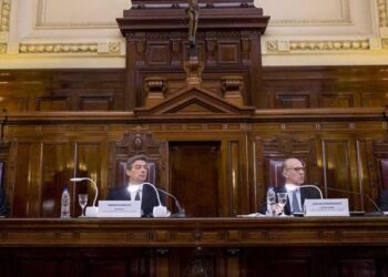 El Gobierno ampliará el juicio político a la Corte y crece la tensión en el Congreso
