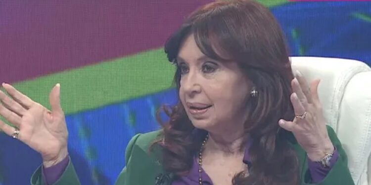 Cristina Kirchner afirmó que "lo importante es entrar al balotaje"