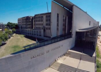 Perpetua para dos jóvenes acusados de abusar de sus hermanastras e inducir a una al suicidio