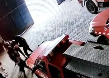 Bomberos salvaron a una bebé que se asfixiaba en Capilla del Monte