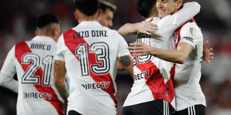 River le ganó a The Strongest y se clasificó a los octavos de la Libertadores