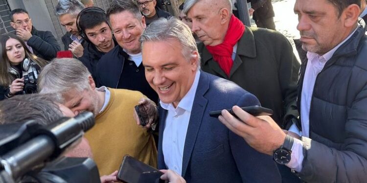 Martín Llaryora votó y destacó la importancia de Córdoba para los comicios nacionales