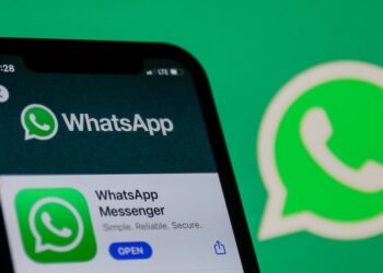 Vecinos de Córdoba podrán realizar trámites por WhatsApp