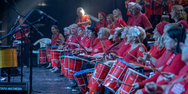 "Des-concierto", un espectáculo para promover el buen trato a las personas mayores
