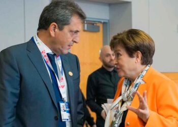 Tras el regreso de China, Massa viajará a Washington para negociar con el FMI