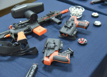 Policía de Córdoba utilizará pistolas de gas pimienta en los barrios de la Capital