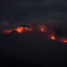 El incendio en el Cerro Uritorco continúa activo