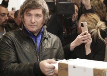 Javier Milei denunció un "intento de robo o destrucción de boletas"
