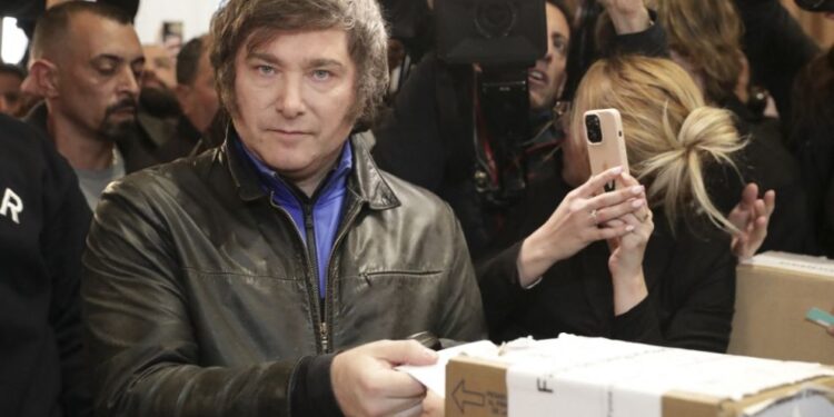 Javier Milei denunció un "intento de robo o destrucción de boletas"