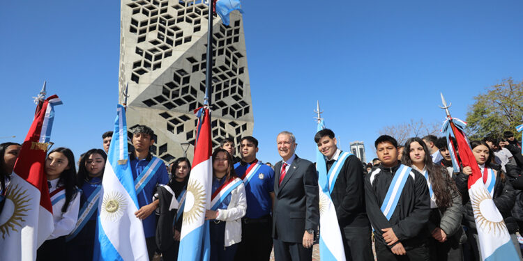 Día de la bandera de Córdoba: alumnos prometieron lealtad
