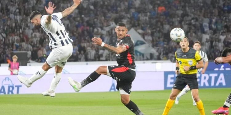 Talleres e Instituto empataron sin goles por la Copa LPF