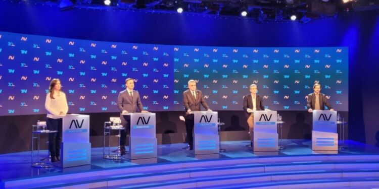 Cruces y acusaciones entre los candidatos a vice en un acalorado debate