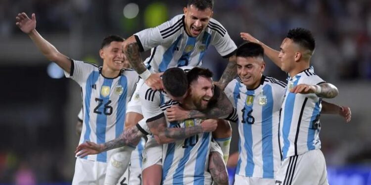 Argentina vs. Ecuador: hora, TV y formaciones