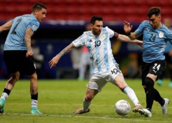 Argentina y Uruguay jugarán en la Bombonera