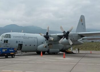 Despegó el primer vuelo para repatriar argentinos desde Israel