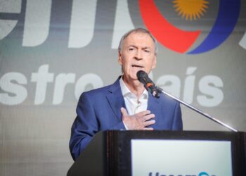 Schiaretti realiza el cierre de campaña en Córdoba