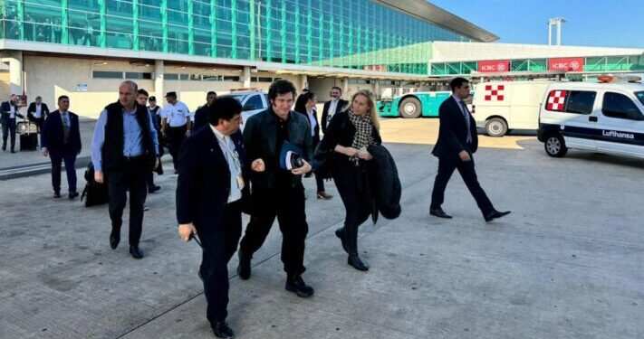 Milei llega a Suiza para participar del Foro Económico Mundial en Davos