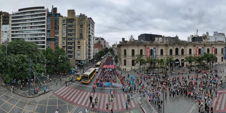 Paro general y movilización: qué calles estarán cortadas en Córdoba