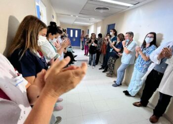 Realizan asambleas en hospitales provinciales por baja de contratos