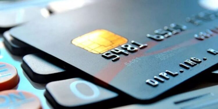 Defensa del Consumidor intervino ante casos de cobros duplicados y triplicados en tarjetas de crédito