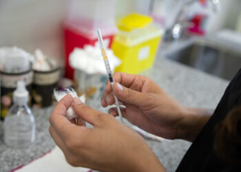 Córdoba aplicará sanciones a familias que no cumplan con la vacunación obligatoria a menores