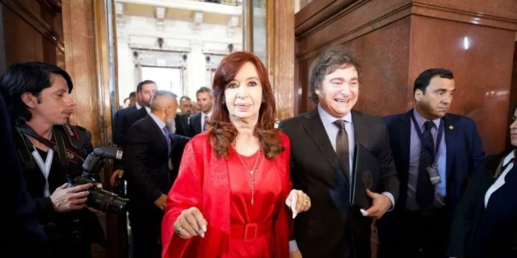 Javier Milei le deseó una "pronta recuperación" a Cristina Kirchner por su internación