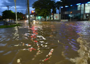 La tormenta en Córdoba ocasionó cortes de electricidad, calles inundadas y evacuados