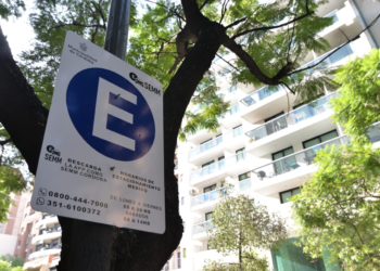 La Municipalidad presenta un nuevo sistema de estacionamiento en Córdoba