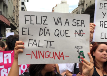 El Gobierno descontará el día a las mujeres que paren el 8M