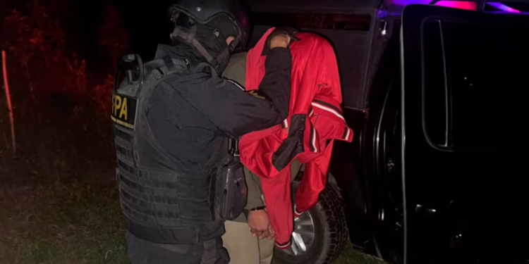 Detuvieron a un exagente de la Policía de Córdoba con dos kilos de droga