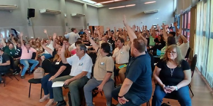 UEPC acordó con la Provincia y aceptó la propuesta salarial