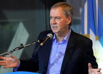 Juan Schiaretti envió un mensaje por el Día de la Memoria: "Nunca más a una dictadura genocida"